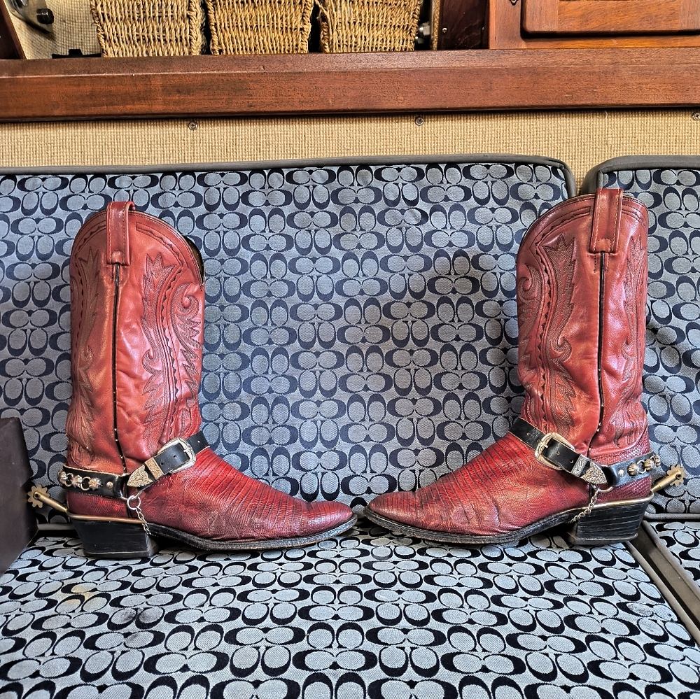 Outstanding Blood Red Dan Post Cowboy boots.  10.5.D